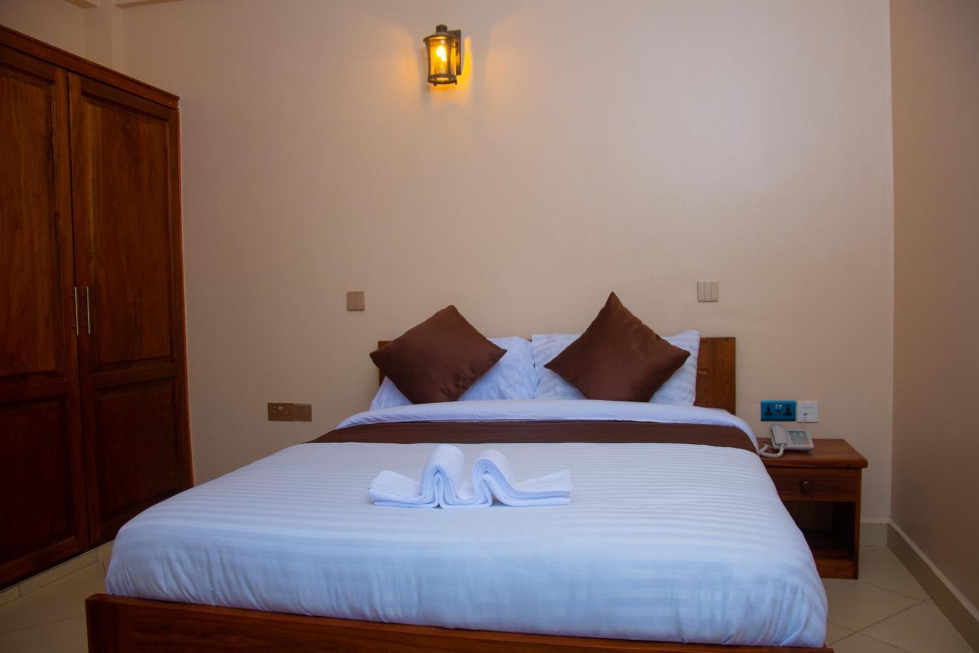 Aves Executive Hotel Аруша Екстер'єр фото