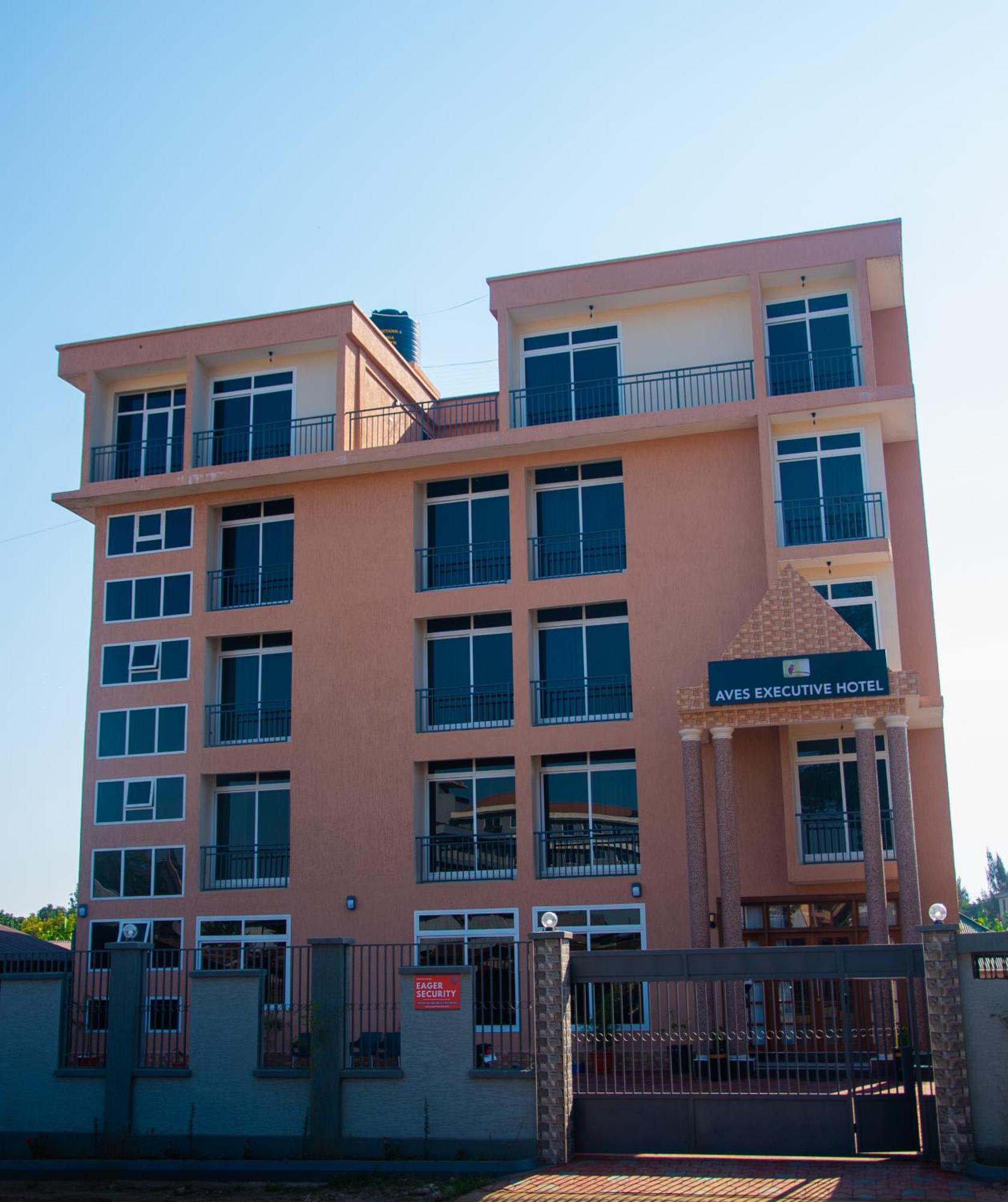 Aves Executive Hotel Аруша Екстер'єр фото